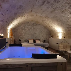 Le Secret , Montpezat-de-Quercy Fransa
